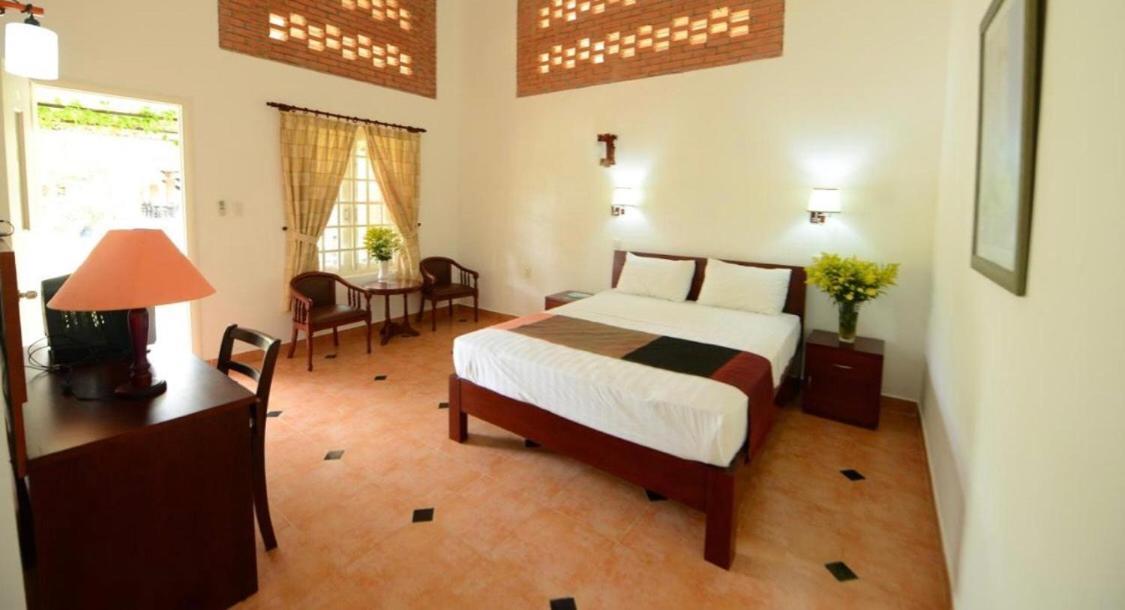 Les Hameaux De L'Orient Hotel Ho Chi Minh City Exterior photo