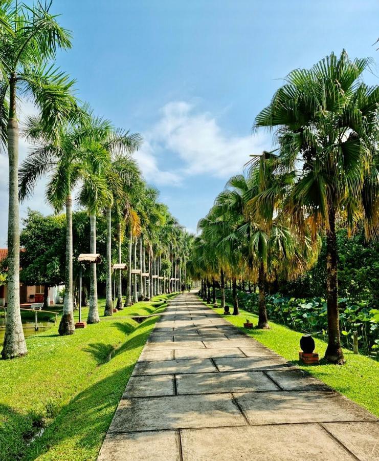 Les Hameaux De L'Orient Hotel Ho Chi Minh City Exterior photo